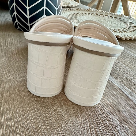 NWB Dolce Vita Priana Cream Square Toe Chunky Block Heels - Picture 5 of 13